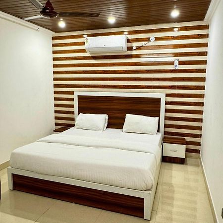 Hotel Walk Inn Faridabad Exterior foto