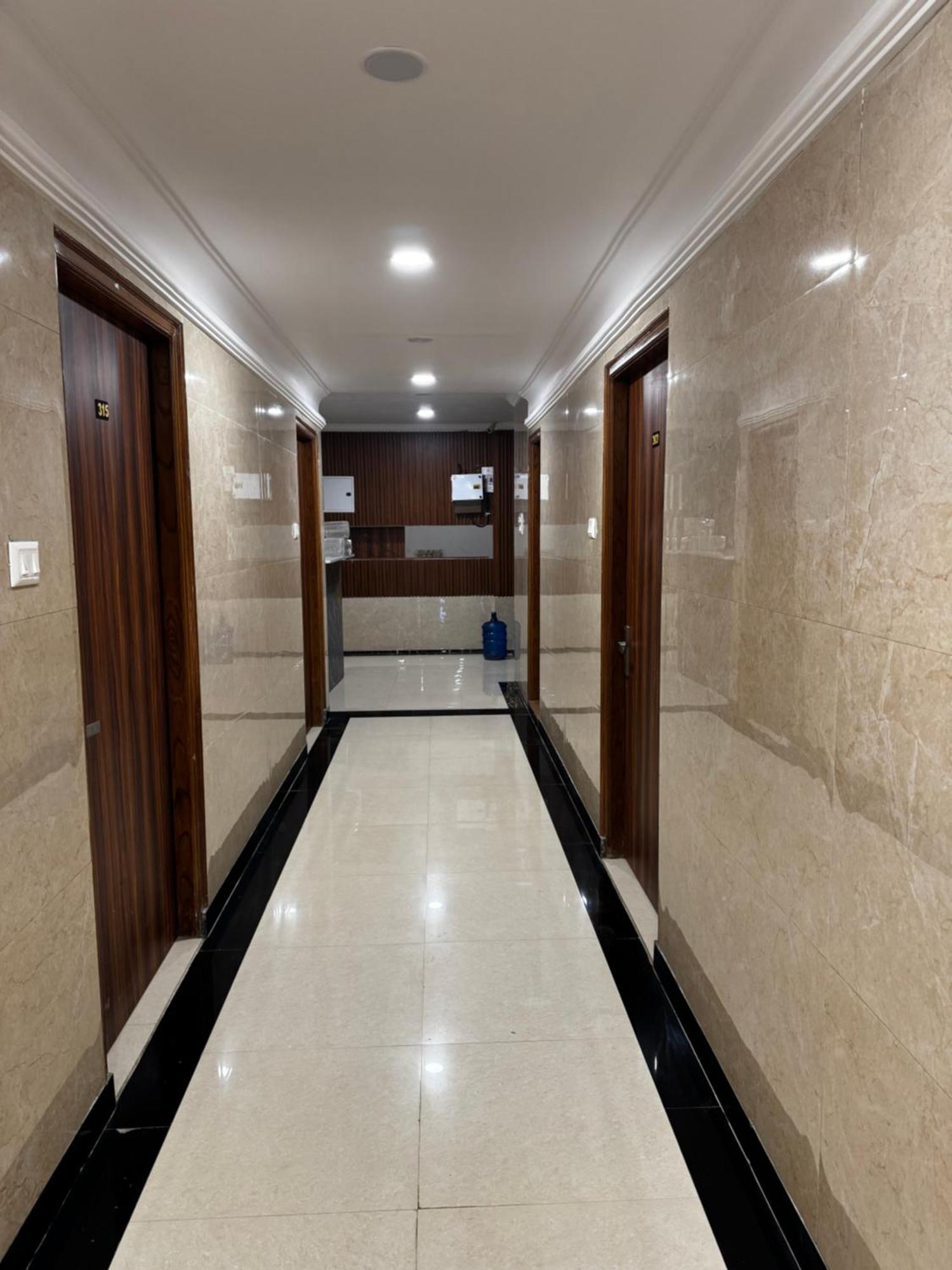 Hotel Walk Inn Faridabad Exterior foto